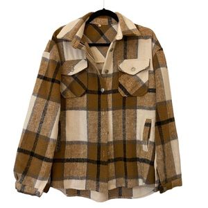 Women’s Plaid Shacket Size Large